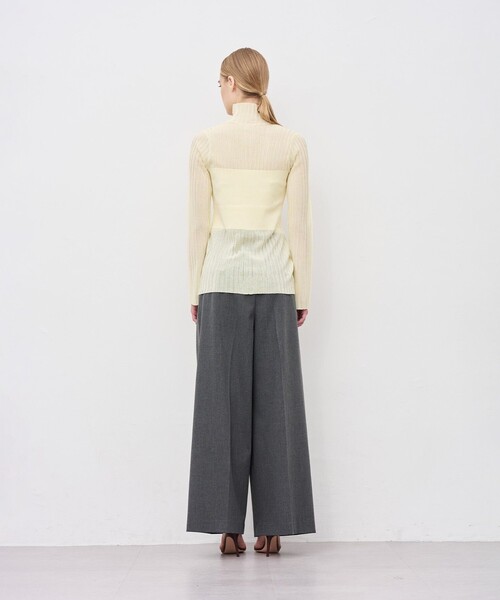 uncrave(アンクレイヴ)の「シアーニット コンビトップス(ニット/セーター・レディース・ホワイト系/ベージュ系/ブラック系/ライトイエロー系・1/2)」の7枚目の写真