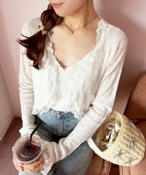 one after another NICE CLAUP(ワンアフターアナザーナイスクラップ)の「レース切替カーディガン(カーディガン/ボレロ・レディース・ブラック/ホワイト/モカ/サックスブルー/ピンク・FREE)」の10枚目の写真