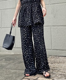 ISOOK | 【ISOOK / アイスー】フラワープリントイージーパンツ / 花柄 セットアップ 柄パンツ イージーパンツ ウエストゴム ハイウエスト ホワイト ブラック 白 黒 ZOZOTOWN限定(その他パンツ)