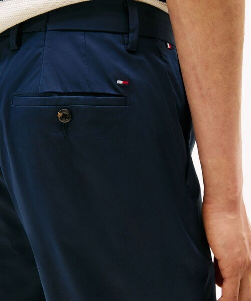 TOMMY HILFIGER(トミーヒルフィガー)の「テックストラクチャーパンツ(チノパンツ・メンズ・ネイビー・30inch/32inch/34inch/36inch/28inch)」の3枚目の写真