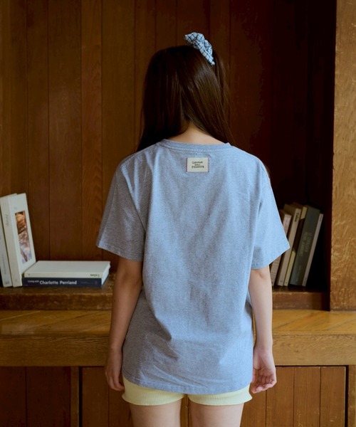 common gull products. 2025夏 ブランコに乗ったcommon gull products. 2025夏（Tシャツ