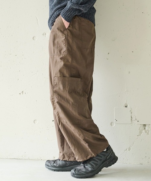 MAISON CLUB（メゾンクラブ）の「【MAISON CLUB】Nylon Ripstop Bigpocket Cargo Pants / ナイロンリップストップビッグポケットカーゴパンツ KKP（カーゴパンツ・メンズ・カーキ/ブラック/ブラウン・M/L）」の15枚目の写真