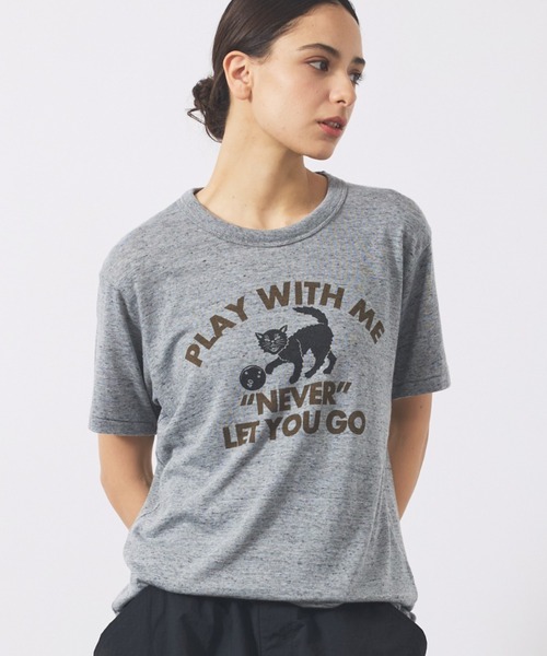 NOMINE(ノミネ)の「【RUSSELL ATHLETIC/ラッセル アスレチック】 NOMINE×RUSSELL別注 猫 キャット Tシャツ(Tシャツ/カットソー・メンズ・グレー系その他/ホワイト系その他2/グレー系その他2/ホワイト系その他・フリー)」の1枚目の写真