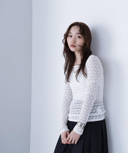 NATURAL BEAUTY BASIC（ナチュラルビューティーベーシック）の「◇ストレッチレーストップス（Tシャツ/カットソー・レディース・オフホワイト/ブラック/マジェンタ・FREE）」の17枚目の写真