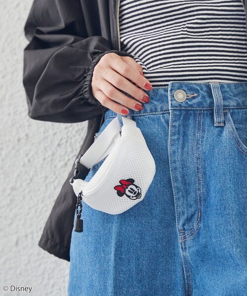 coen（コーエン）の「【MICKEY(ミッキー) / 別注】ボディバッグ ミニポーチ（ポーチ・レディース・その他3/その他2/その他1/ブラック/オフホワイト/コバルトブルー・FREE）」の8枚目の写真