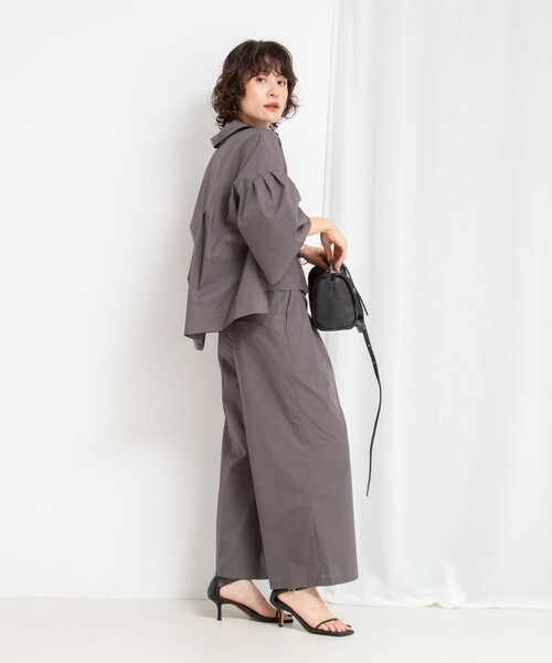 NOLLEY’S(ノーリーズ)の「《セットアップ対応》クロップドワイドパンツ(その他パンツ・レディース・チャコールグレー/ブルー系その他・38/36)」の3枚目の写真