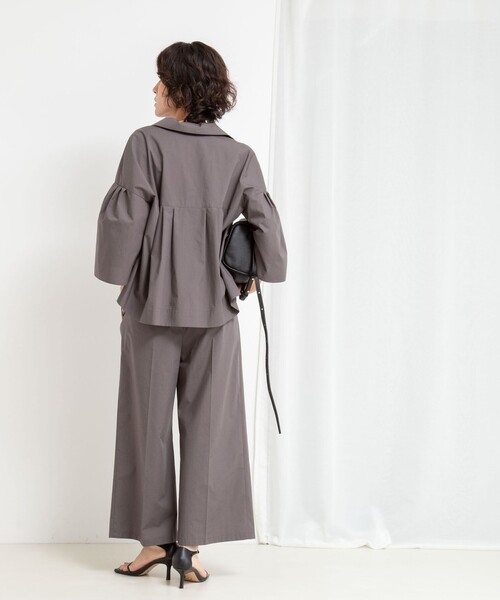 NOLLEY’S(ノーリーズ)の「《セットアップ対応》クロップドワイドパンツ(その他パンツ・レディース・チャコールグレー/ブルー系その他・38/36)」の4枚目の写真