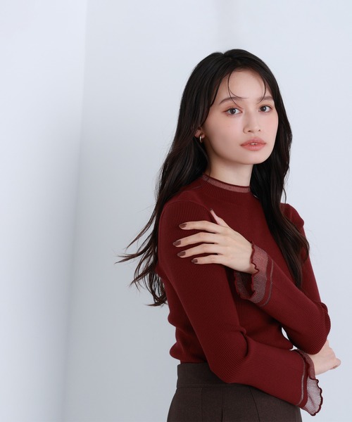 NATURAL BEAUTY BASIC（ナチュラルビューティーベーシック）の「◇【Oggi掲載・sweet掲載】【WEB限定カラー：グレー】【ちょうど、いい服】“さりげな”シアースリーブニット（ニット/セーター・レディース・グレー/チャコールグレー/オフホワイト/ブラック/ワイン/ライトグリーン・FREE）」の6枚目の写真