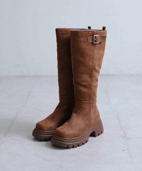 Kastane（カスタネ）の「【新色追加/レザー&スエード】ベルトロングブーツ（ブーツ・レディース・ブラウン/ダークブラウン/ブラック/ブラウン系その他・36/37/38）」の2枚目の写真