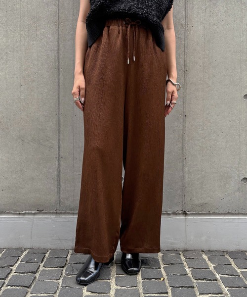 &g'aime(アンジェム)の「【&g'aime】サテンワイドパンツ Satin Wide-Leg Pants(スラックス・レディース・ブラウン/ベージュ/ブラック・FREE)」の11枚目の写真