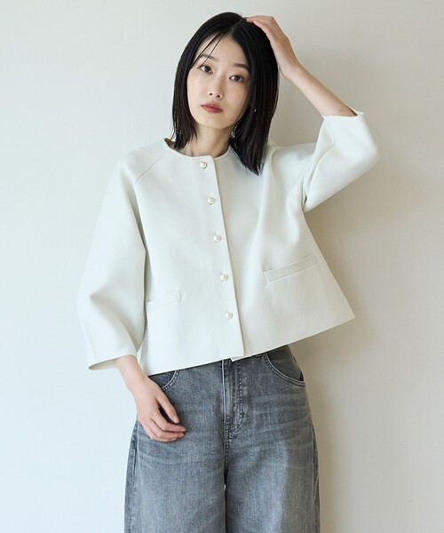 UNFILO(アンフィーロ)の「BEAUTY FORM KNIT パールボタン カーディガン(カーディガン/ボレロ・レディース・ベージュ系/ネイビー系/ブラック系・X-LARGE)」の6枚目の写真