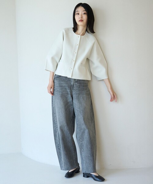 UNFILO(アンフィーロ)の「BEAUTY FORM KNIT パールボタン カーディガン(カーディガン/ボレロ・レディース・ベージュ系/ネイビー系/ブラック系・X-LARGE)」の9枚目の写真
