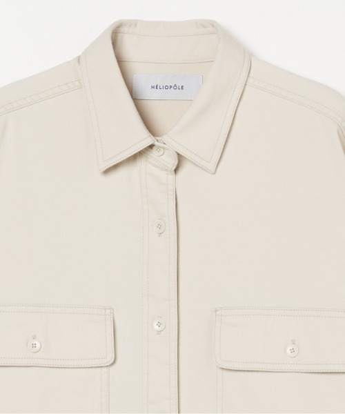 HELIOPOLE(エリオポール)の「COTTON TWILL BIG SHIRT(シャツ/ブラウス・レディース・キャメル/アイボリー・36/38)」の6枚目の写真