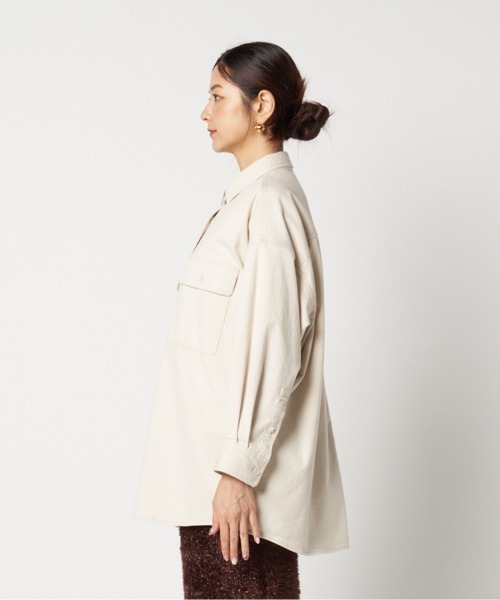 HELIOPOLE(エリオポール)の「COTTON TWILL BIG SHIRT(シャツ/ブラウス・レディース・キャメル/アイボリー・36/38)」の14枚目の写真