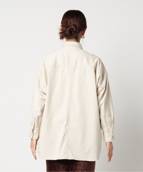 HELIOPOLE(エリオポール)の「COTTON TWILL BIG SHIRT(シャツ/ブラウス・レディース・キャメル/アイボリー・36/38)」の15枚目の写真