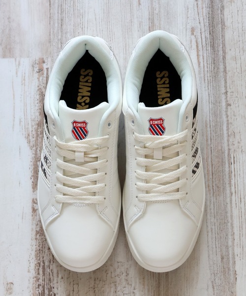 K-SWISS（ケースイス）の「【K-SWISS/ケースイス】シンセティックレザー コートスニーカー（スニーカー・メンズ・ブラック/ホワイト・25.5cm/26.0cm/26.5cm/27.0cm/27.5cm/28.0cm/25.0cm）」の3枚目の写真