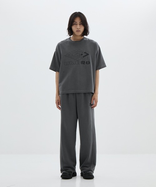 JIEDA(ジエダ)の「UMBRO JIEDA FADE TEE(Tシャツ/カットソー・メンズ・ブラック・1/2)」の4枚目の写真