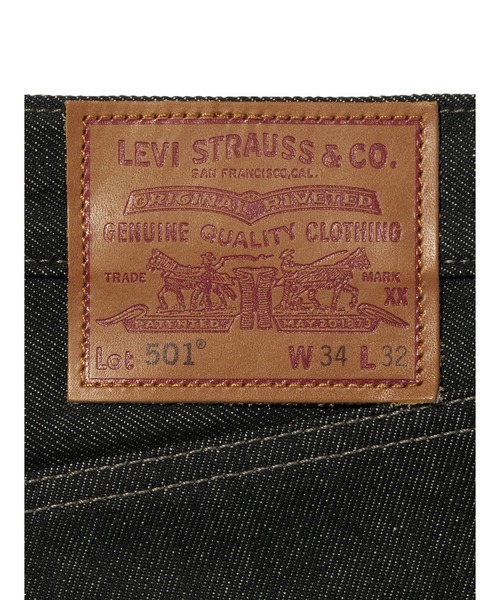 Levi's（リーバイス）の「Levi's/リーバイス PREMIUM BLACK 501(R) JEANS（デニムパンツ・メンズ・ブラック・W36 L34/W34 L34/W32 L34/W30 L34/W28 L34）」の4枚目の写真