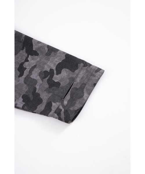 SUPPLIER（サプライヤー）の「ロングスリーブ｜Camouflage Layered Long Sleeve Tee｜SUPPLIER｜公式通販（Tシャツ/カットソー・メンズ・ブラック/カーキ・SMALL/MEDIUM/LARGE/X-LARGE）」の7枚目の写真