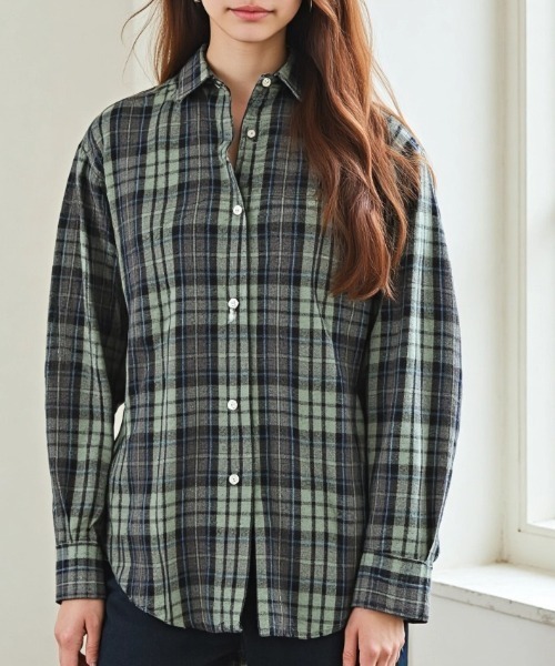 U.S. POLO ASSN.(ユーエスポロアッスン)の「U.S. POLO ASSN./ユーエスポロアッスン Flannel Check Shirt/オーバーサイズ フランネル チェック ロゴ ワンポイント刺繍 レギュラーカラーシャツ/レディース(シャツ/ブラウス・レディース・ネイビー/ホワイト/ピンク/グリーン・M/L)」の9枚目の写真