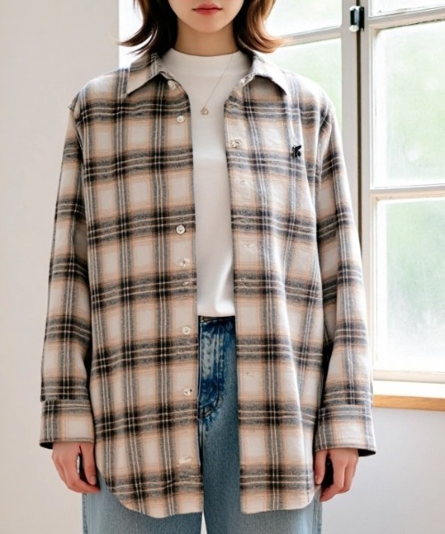 U.S. POLO ASSN.(ユーエスポロアッスン)の「U.S. POLO ASSN./ユーエスポロアッスン Flannel Check Shirt/オーバーサイズ フランネル チェック ロゴ ワンポイント刺繍 レギュラーカラーシャツ/レディース(シャツ/ブラウス・レディース・ネイビー/ホワイト/ピンク/グリーン・M/L)」の5枚目の写真