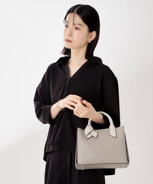 THE SHOP TK （ザ ショップ ティーケー ）の「バイカラー合皮ショルダーバッグ（ショルダーバッグ・レディース・ブラウン系その他/ブラック/アイボリー・00）」の4枚目の写真