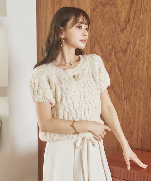 美品 プレインピープル 北欧暮らしの道具展♡チルデンニット ケーブル編み 洗える セール】ゆるケーブル編みVネックニット（ニット/セーター）｜ROPE