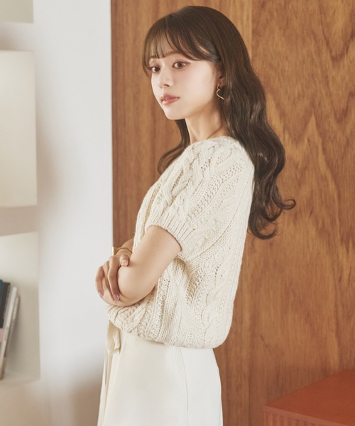 LAULEN(ローレン)の「wool blend cable puff knit /ウールブレンドケーブル編みパフニット(ニット/セーター・レディース・レッド/グレー/アイボリー・FREE)」の8枚目の写真