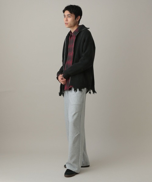 LAND MUSEUM(ランドミュージアム)の「LAND MUSEUM/ダメージジップニットカーディガン(ニット/セーター・メンズ・ブラック・LARGE/MEDIUM)」の3枚目の写真