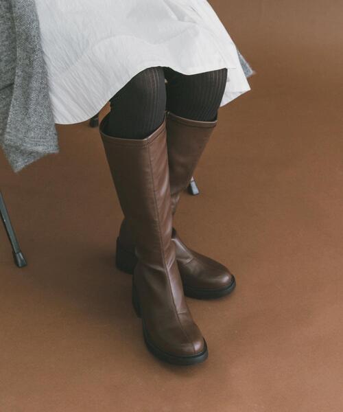 ITEMS URBANRESEARCH(アイテムズ アーバンリサーチ)の「ストレッチロングブーツ(その他シューズ・レディース・ブラック/ブラウン・LARGE/SMALL/MEDIUM)」の9枚目の写真