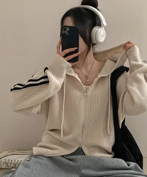 VIVID LADY（ビビッドレディー）の「ラインスリーブ ダブルジップニットパーカー（パーカー・レディース・グレー/ベージュ/ブラウン・FREE）」の9枚目の写真