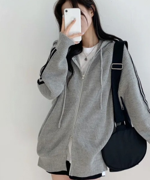 VIVID LADY（ビビッドレディー）の「ラインスリーブ ダブルジップニットパーカー（パーカー・レディース・グレー/ベージュ/ブラウン・FREE）」の12枚目の写真