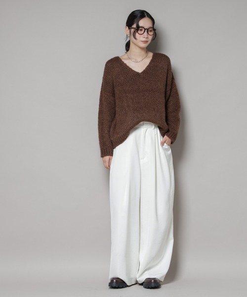 TRICOTS JEAN MARC（トリコットジーンマルク）の「TRICOTS JEAN MARC/Vネックプルオーバー（ニット/セーター・レディース・ダークブラウン/グレイッシュベージュ/グレー・FREE）」の14枚目の写真