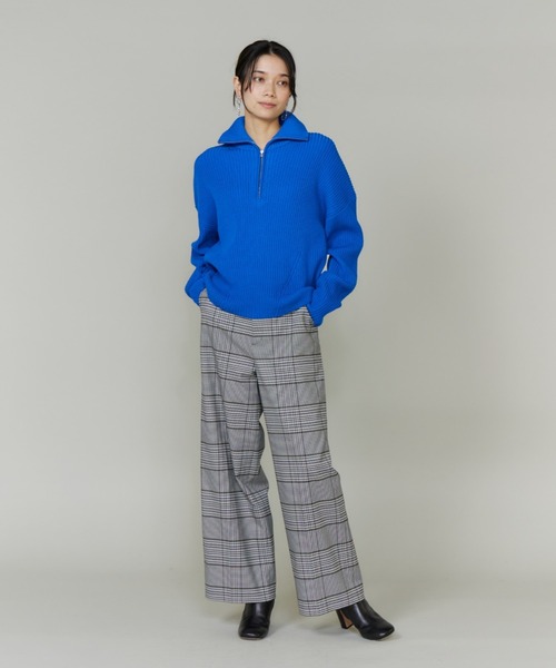 INED（イネド）の「BIOｰBLEND ハーフジッププルオーバーニット（ニット/セーター・レディース・オフホワイト/ブルー・9号）」の21枚目の写真