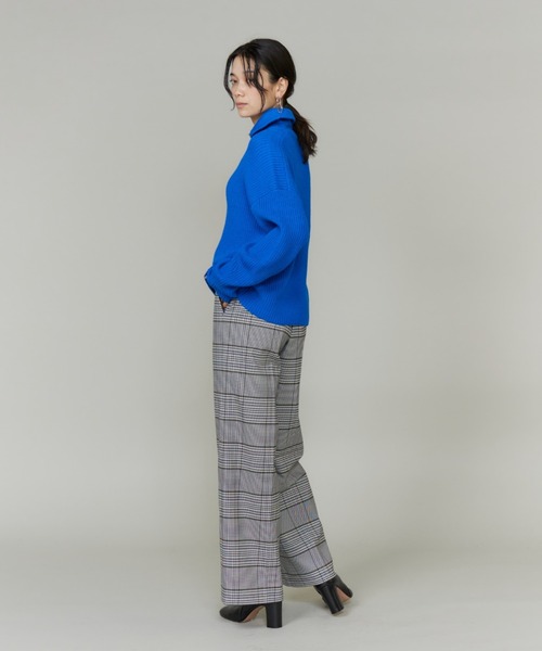 INED（イネド）の「BIOｰBLEND ハーフジッププルオーバーニット（ニット/セーター・レディース・オフホワイト/ブルー・9号）」の18枚目の写真