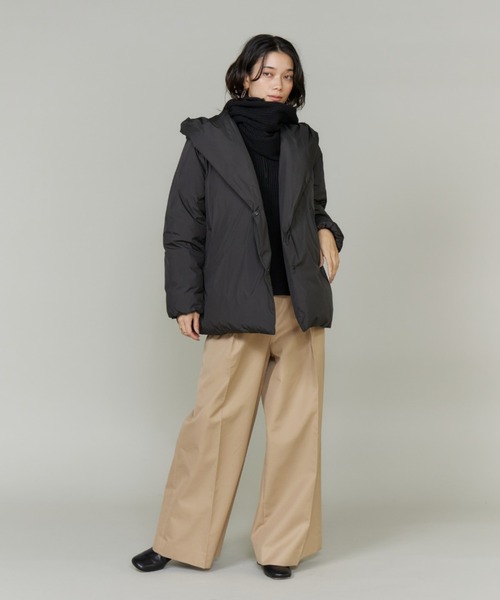 INED（イネド）の「BIOｰBLEND ハーフジッププルオーバーニット（ニット/セーター・レディース・オフホワイト/ブルー・9号）」の14枚目の写真