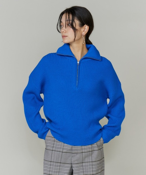 INED（イネド）の「BIOｰBLEND ハーフジッププルオーバーニット（ニット/セーター・レディース・オフホワイト/ブルー・9号）」の11枚目の写真