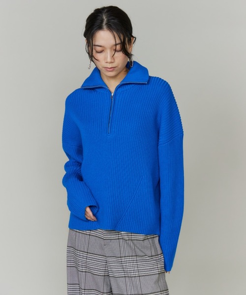INED（イネド）の「BIOｰBLEND ハーフジッププルオーバーニット（ニット/セーター・レディース・オフホワイト/ブルー・9号）」の10枚目の写真