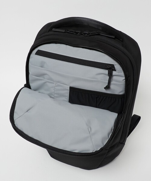 Aer(エアー)の「<Aer>PRO PACK SLIM バックパック(バックパック/リュック・メンズ・ブラック・FREE)」の11枚目の写真