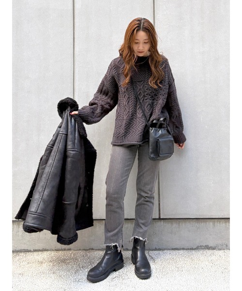 Ungrid（アングリッド）の「【WEB限定】パッチワークケーブルニット（ニット/セーター・レディース・その他1/ライトグレー/チャコールグレー/アイボリー・FREE）」の6枚目の写真