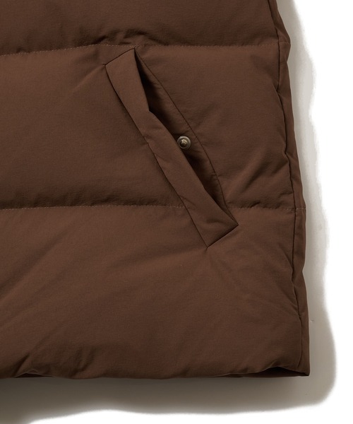 Eddie Bauer(エディーバウアー)の「ツインテックス スタンド ダウンジャケット(ダウンジャケット/コート・レディース・ブラック/ブラウン・M/S/L/XL)」の8枚目の写真