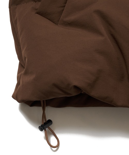 Eddie Bauer(エディーバウアー)の「ツインテックス スタンド ダウンジャケット(ダウンジャケット/コート・レディース・ブラック/ブラウン・M/S/L/XL)」の9枚目の写真