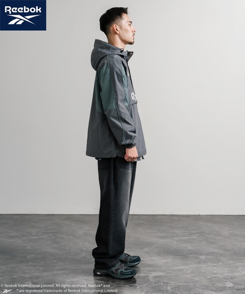 Reebok リーボック オーバーサイズエンブレム刺繍アノラックジャケット
