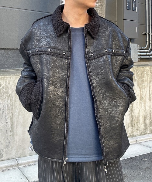 MandO(エムオー)(エムオー)の「フェイクレザーヴィンテージ加工ムートンジャケット(ムートンコート・メンズ・ブラック/ネイビー・MEDIUM/LARGE)」の22枚目の写真