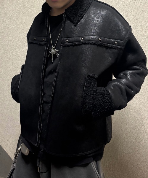MandO(エムオー)(エムオー)の「フェイクレザーヴィンテージ加工ムートンジャケット(ムートンコート・メンズ・ブラック/ネイビー・MEDIUM/LARGE)」の17枚目の写真
