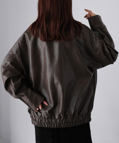 Riberry(リベリー)の「2WAYフェイクレザーステンカラーブルゾン(ブルゾン・レディース・ブラック/ブラウン・FREE)」の22枚目の写真