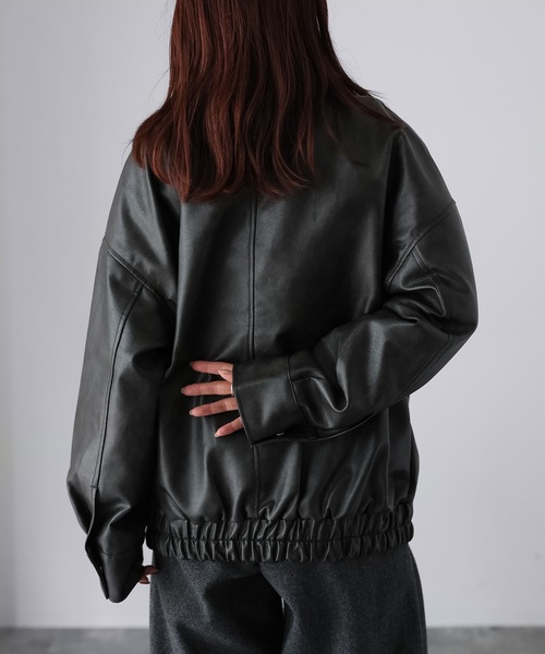 Riberry(リベリー)の「2WAYフェイクレザーステンカラーブルゾン(ブルゾン・レディース・ブラック/ブラウン・FREE)」の15枚目の写真