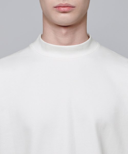 MUSINSA STANDARD（ムシンサスタンダード）の「フォンテモックネック長袖Tシャツ[クリーム]（Tシャツ/カットソー・メンズ・その他・SMALL/MEDIUM/LARGE/X-LARGE/XX-LARGE/XXX-LARGE）」の5枚目の写真