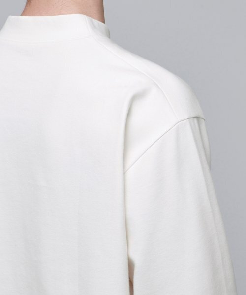 MUSINSA STANDARD（ムシンサスタンダード）の「フォンテモックネック長袖Tシャツ[クリーム]（Tシャツ/カットソー・メンズ・その他・SMALL/MEDIUM/LARGE/X-LARGE/XX-LARGE/XXX-LARGE）」の7枚目の写真
