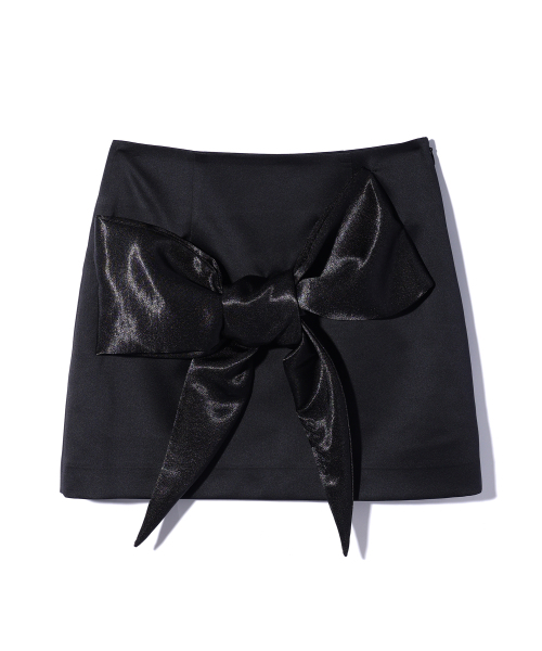 YOUHEE(ユヒ)の「TRIMMING RIBBON MINI SKIRT BLACK(スカート・レディース・その他・SMALL/MEDIUM)」の2枚目の写真